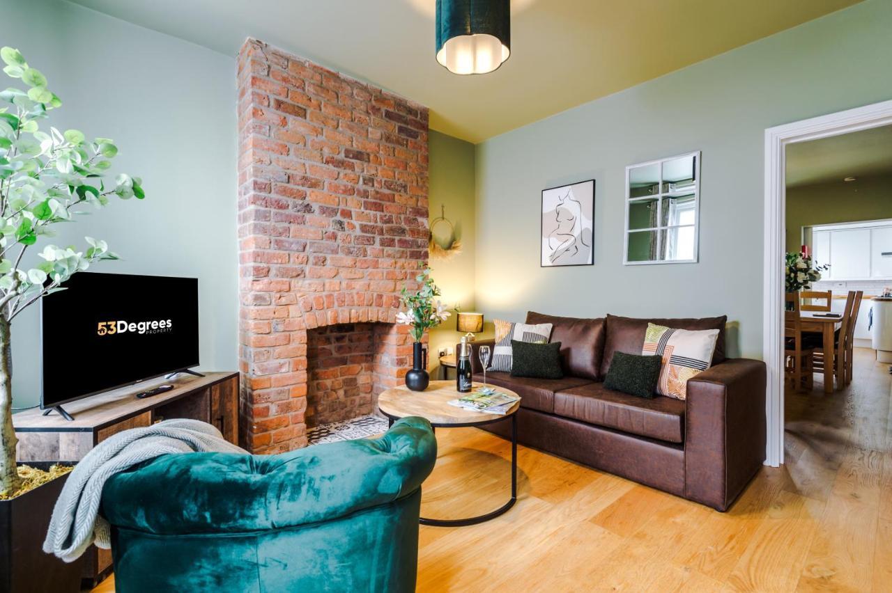 New! Gorgeous 2-Bed Home In Chester City Centre By 53 Degrees Property - Incredible Location, Ideal For Small Groups - Sleeps 6! Exteriér fotografie